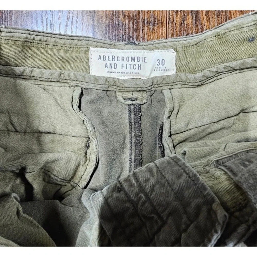 VTG Abercrombie & Fitch 30x10 Army Green Cargo Shorts Heavy Cotton Button Fly